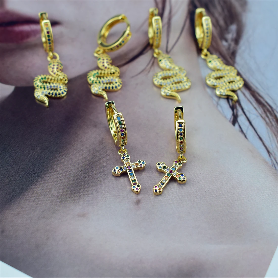 Серьги-капля с крестом из радужного кубического циркония AAA золотого цвета, модные ювелирные изделия для женщин оптом в панк-стиле.