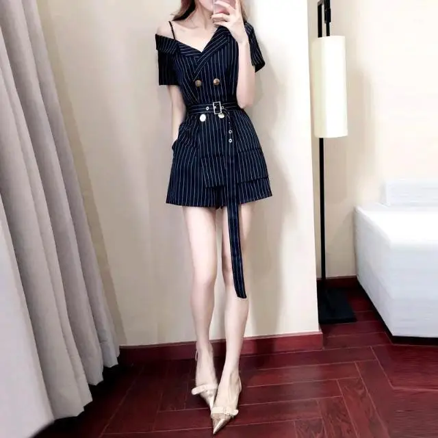 

2021 summer new Korean version of small design suit shorts temperament two-piece foreign style