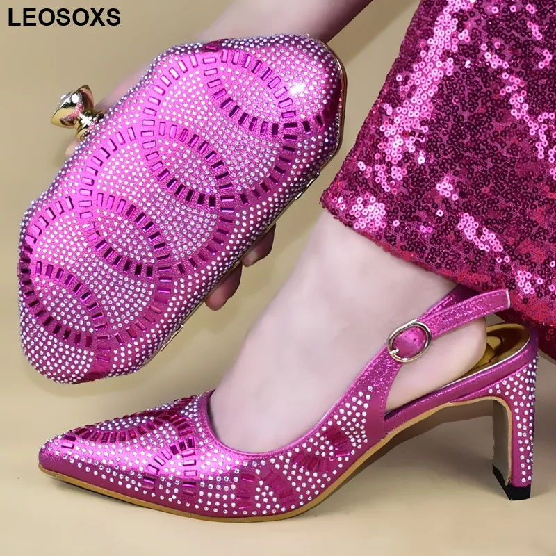 Комплект из обуви и сумки на каблуке туфель сумочки в африканском стиле