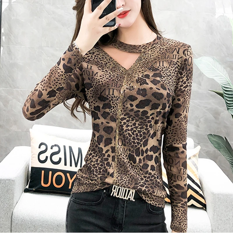 

2021 Korean spring and autumn slim fit leopard diamond inlaid bottomed shirt stitched mesh long sleeve top women