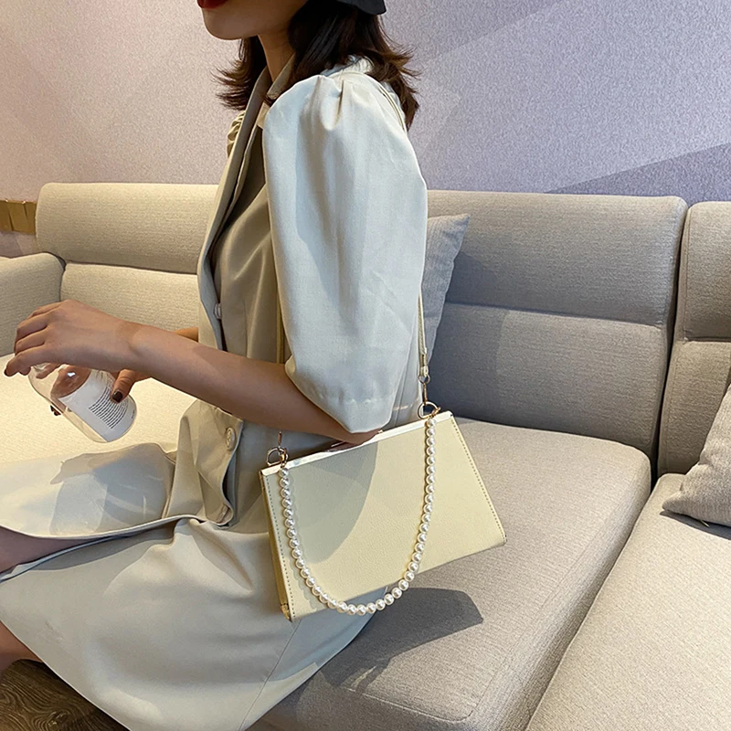 

Luxury Pearl Handle Handbags and Purses Fashion Flap Shoulder Bags for Women Solid Simple Crossbody Bags Lady Small Tote