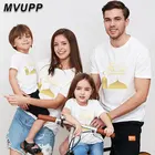 Одинаковые комплекты для семьи; Одежда для маленьких девочек Мама и папа; Новинка; Короткие футболки; Летняя одежда из хлопка с принтом Золотая Луна для Рамадана