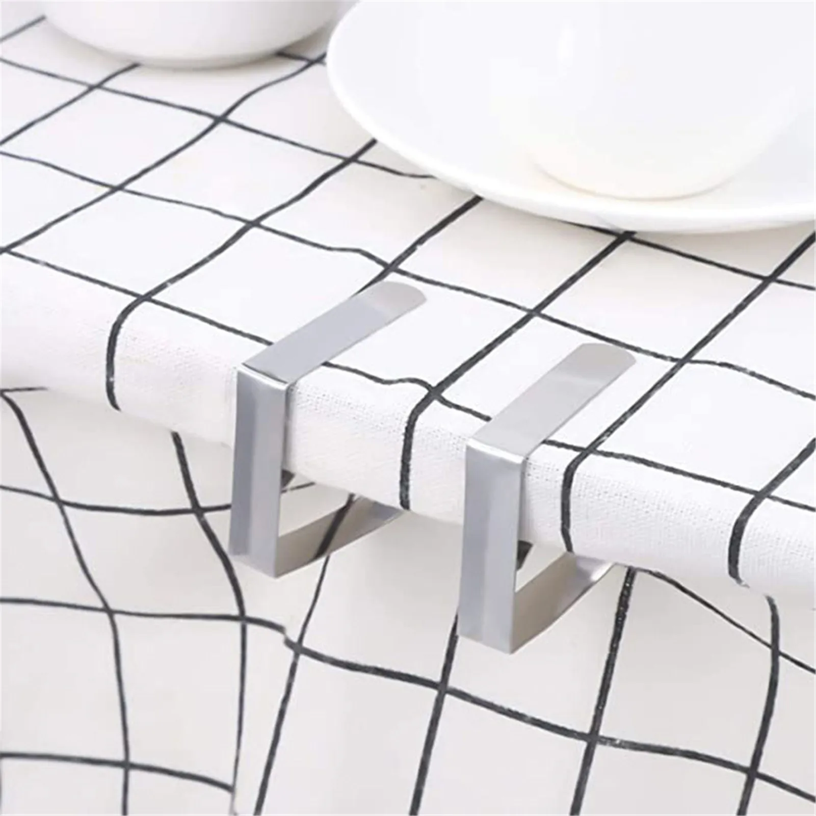 

8pcs Stainless Steel Anti-slip Tablecloth Clamps Outdoor Party Wedding Picnic Supplies Promenade Table Cover Holder popular