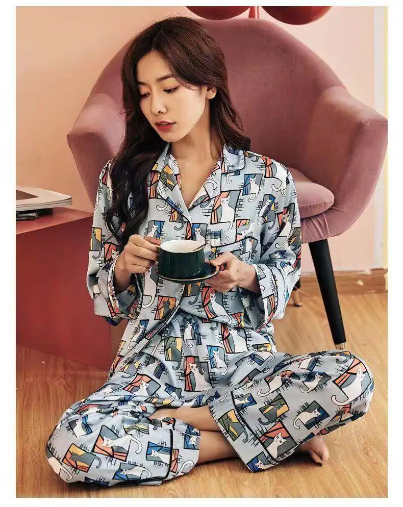 Новая женская пижама осенняя и зимняя шелковая набор с рисунком кота длинным
