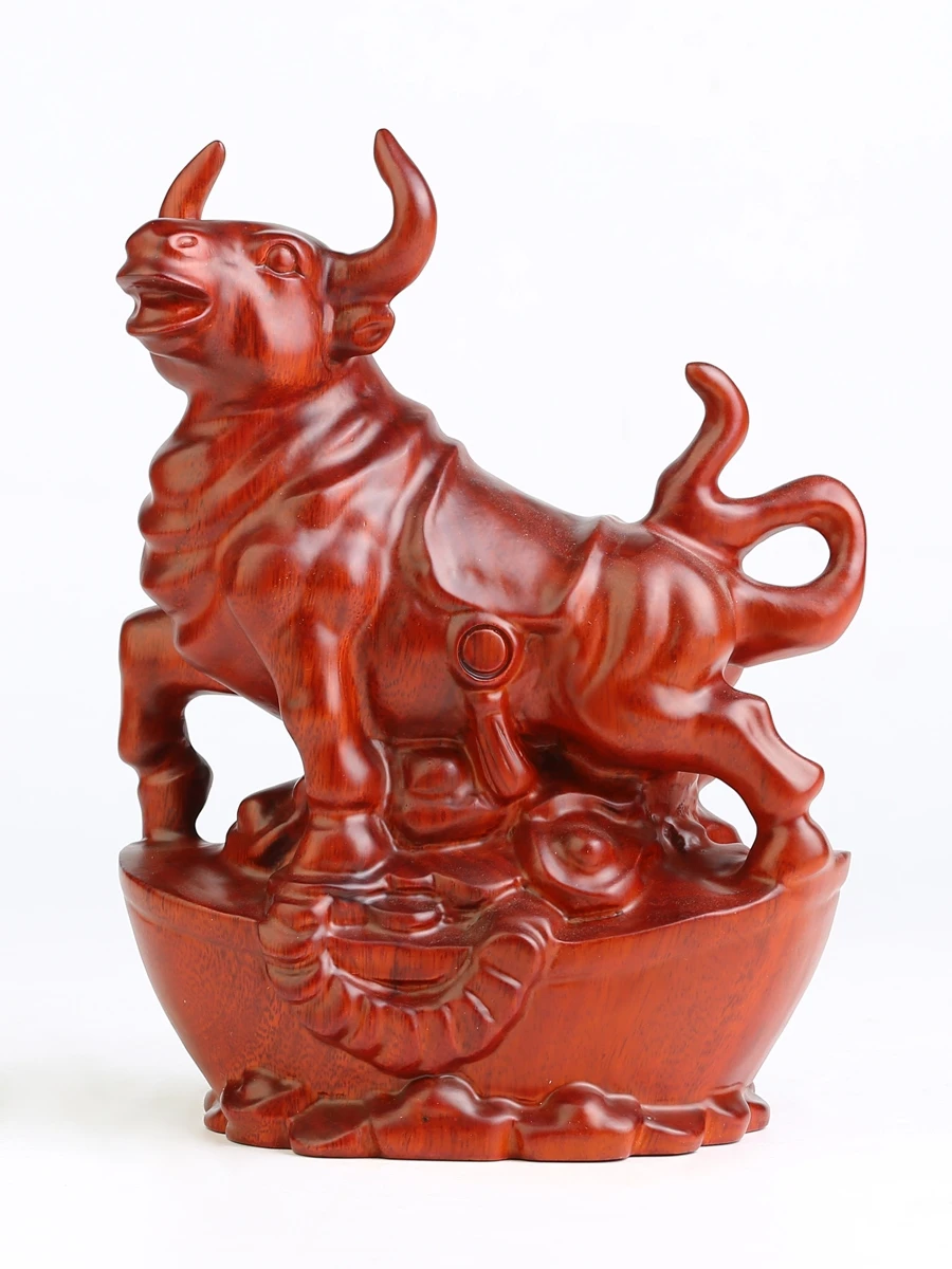 Красное дерево ремесло Резьба по дереву Китайский Знак зодиака бык красная быка