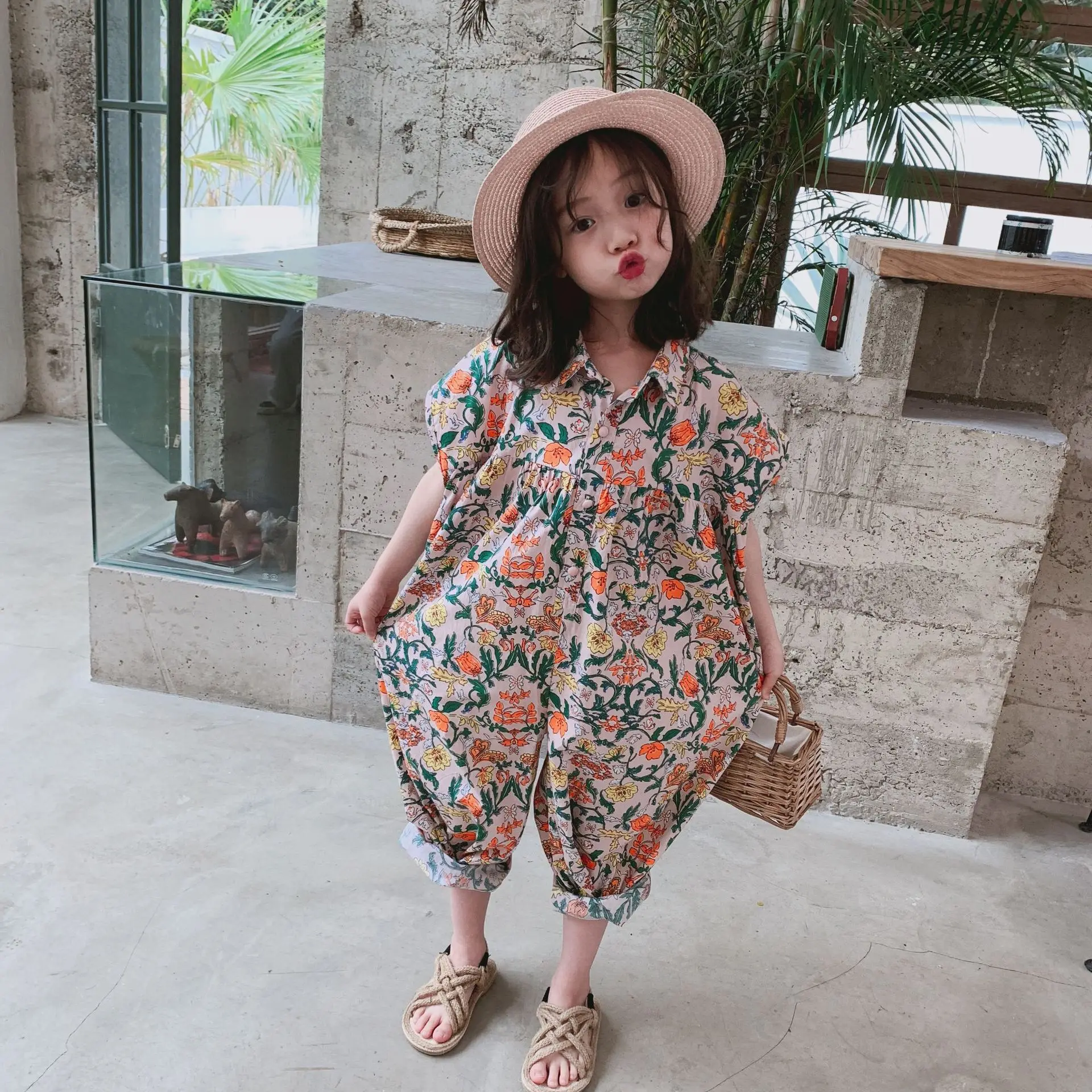 

girl Jumpsuit cotton crushed flowers Super loose lovely together clothing all cotton kids pants