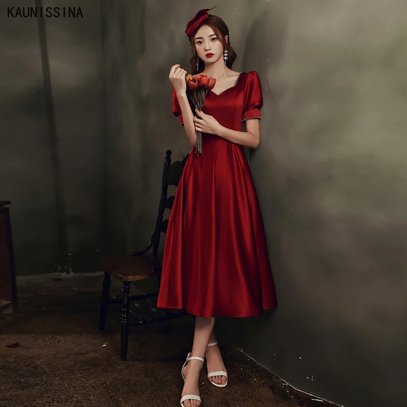 

KAUNISSINA Satin Cocktail Dresses Women Short Sleeve Pearls Beaded Collar Burgundy Dress Party Wear Vestidos A-Line Prom Gowns