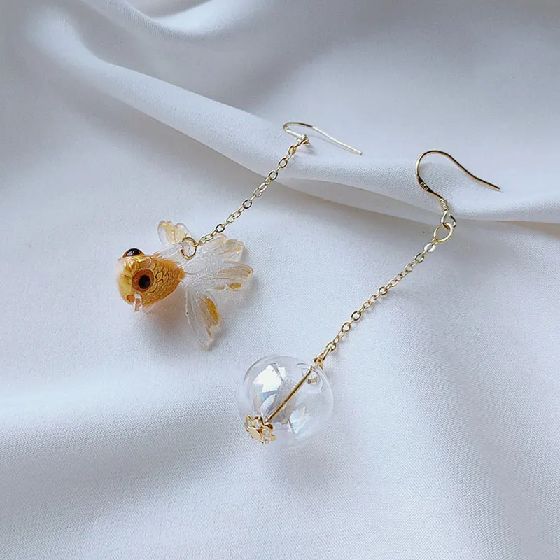 

Новые длинные Подвесные серьги в виде рыбок Для Женщин, Модные Асимметричные Индивидуальные женские модные ювелирные изделия в японском пр...