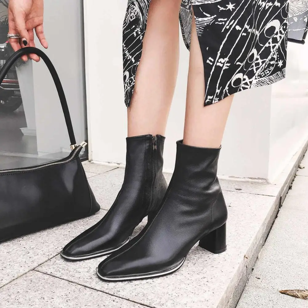 

Krazing Pot sweet Princess style soft genuine leather metal decorations square toe high heels side Zip fashion ankle boots L68
