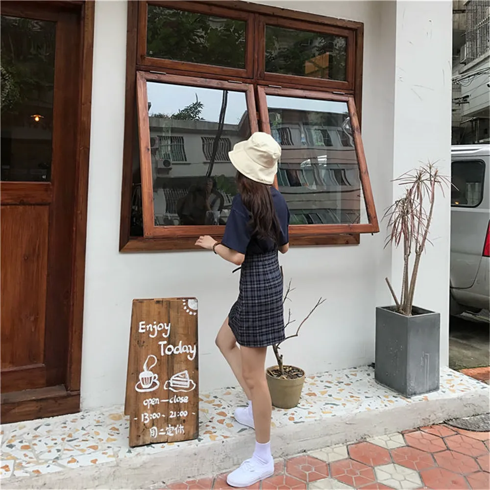 

A-line high waist retro slim and versatile T-shirt + plaid skirt Korean style college style two-piece suit women korean fashion