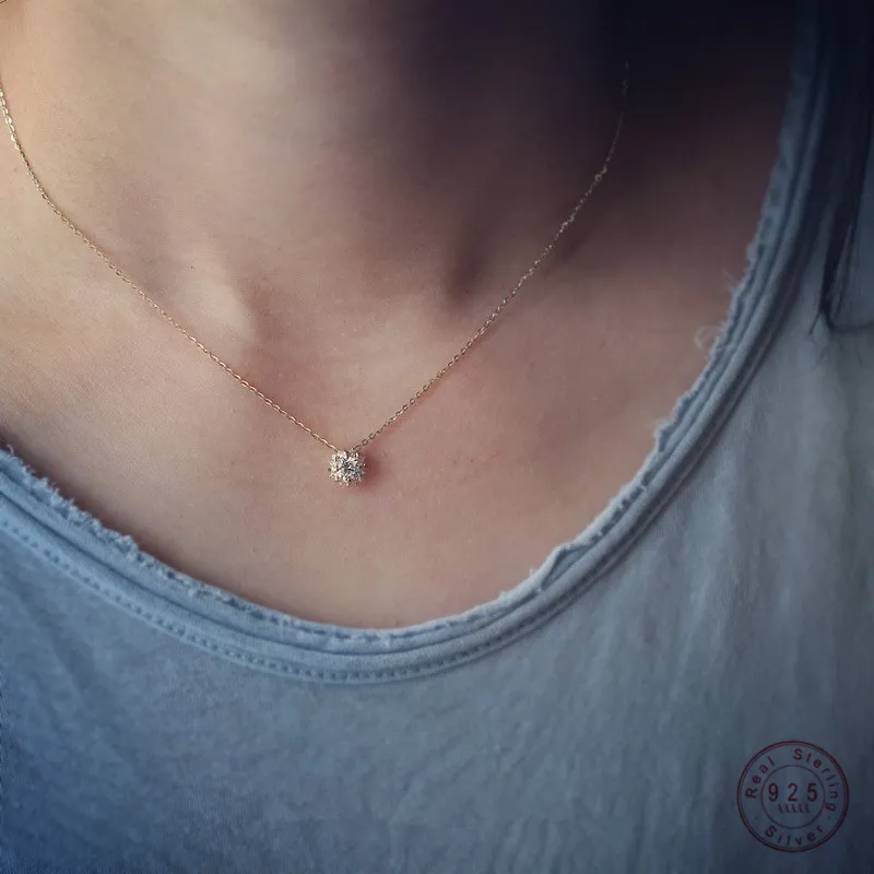 

925 Sterling Silver Simple Diamond Gold Small Sun Pendant Necklace Women Elegant Choker Light Luxury Wedding Jewelry Accessories