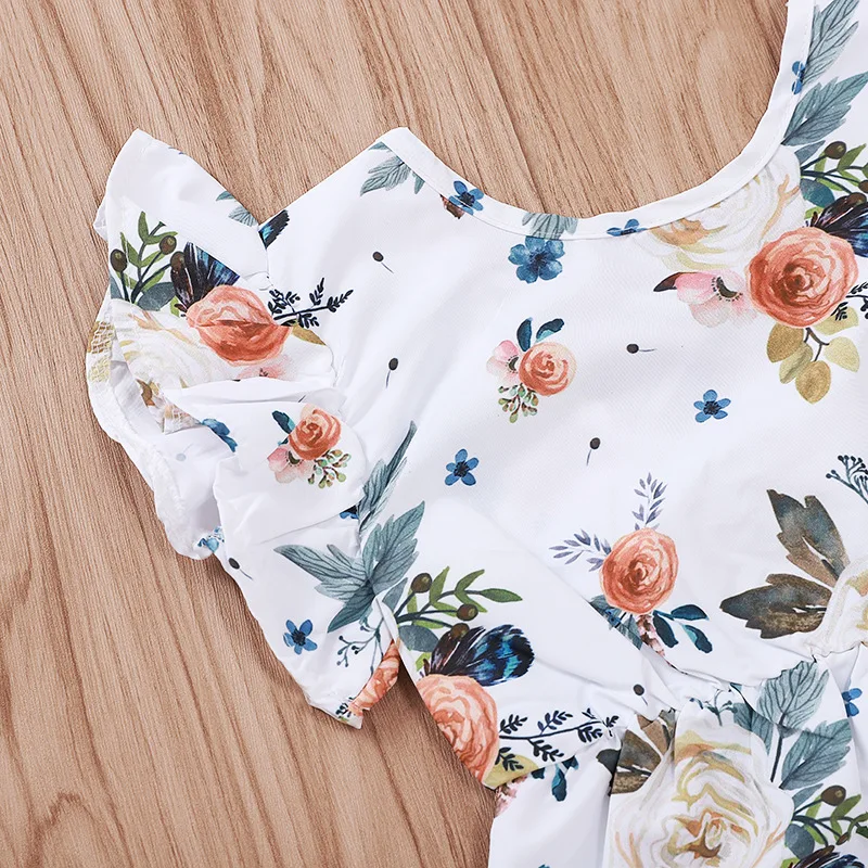 Боди с цветочным принтом и рукавами фонариками комбинезон для маленьких девочек
