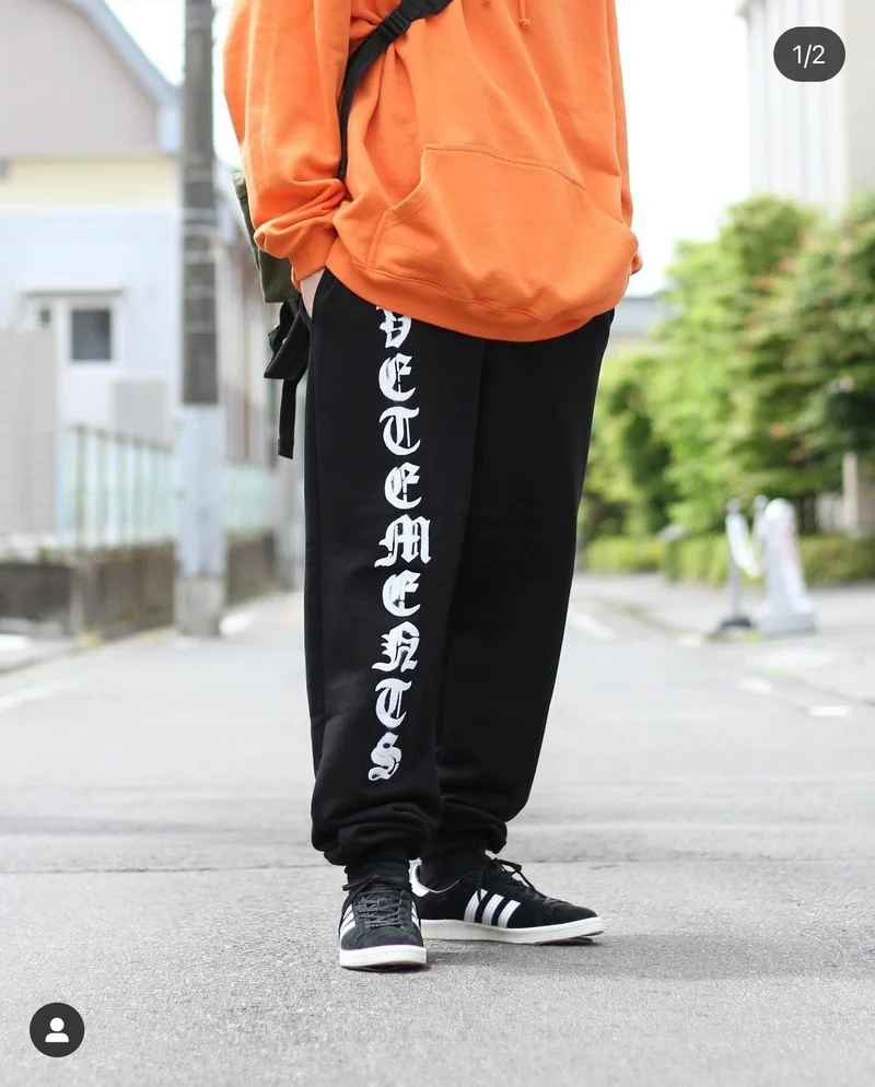 

22SS Sanskrit Slogan Printing Soft Fabric EU Size Vetements Pants Men Women Sports Style Four Seasons Lil Peep Demon Slayer