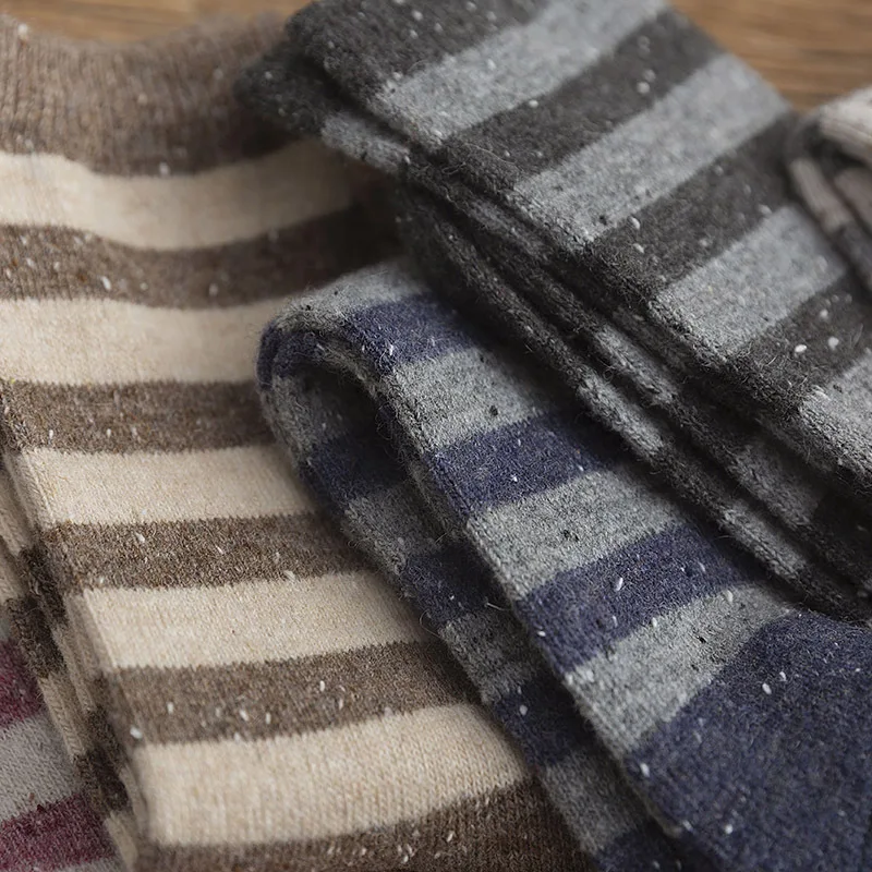

Women's Socks & Hosiery