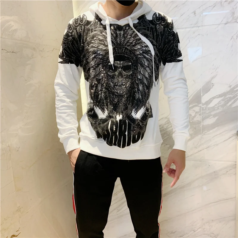 

Hoodies & Sweatshirts