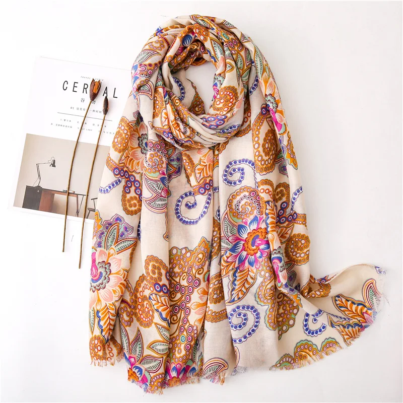 Женский шарф с цветочным принтом Marte &amp Young элегантный мягкий длинный в