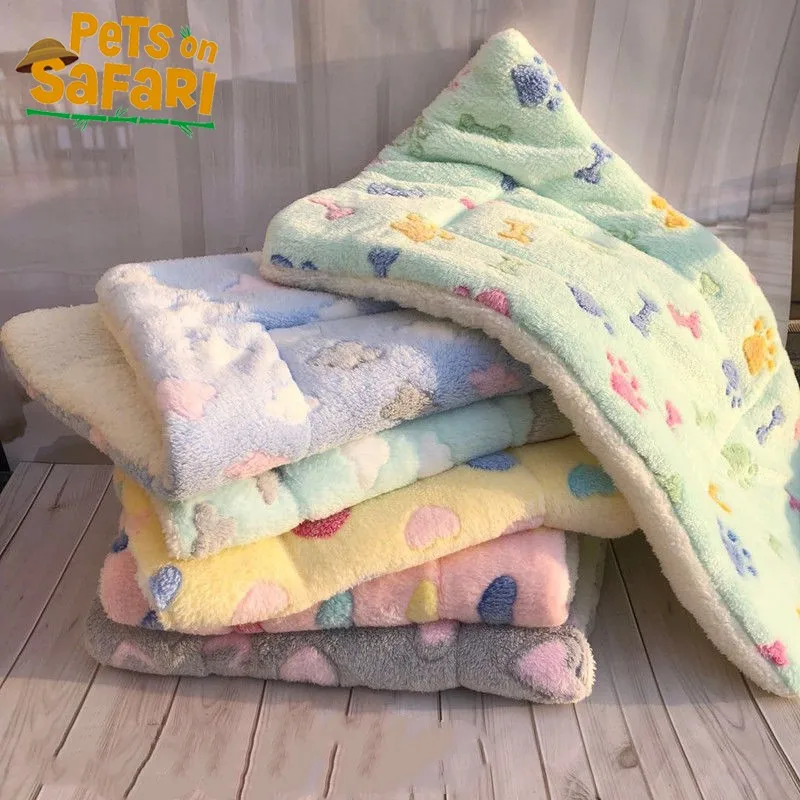 Autumn Winter Warm Pet Bed Mat Cute Shape Cotton Blanket Super Soft Thicken Cushion Cat Puppy Pads Pet Supplies