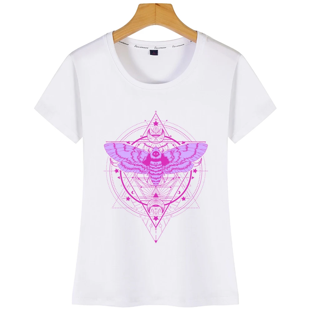 Женские футболки моли и полумесяц для привлекательных пастельных в готическом