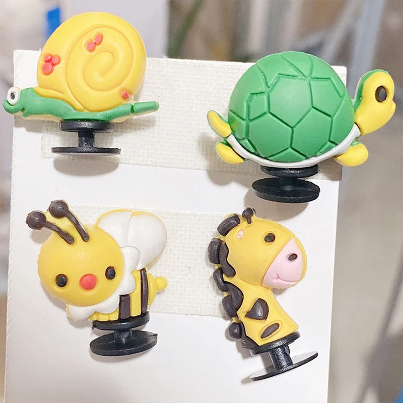 

3 D 1 Set Hot Sale Cartoon Animation Shoes Crocs Charms Three-Dimensional Shoes Decorations New Design Lovely Shoes Accessories