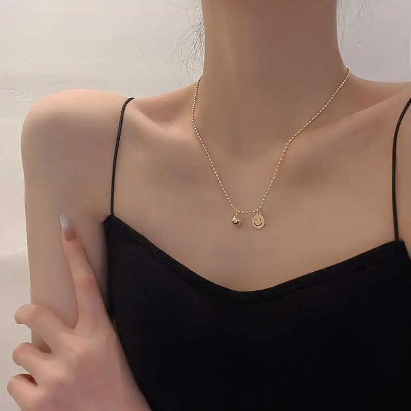 

Berserk Jewelry Gift Fashion Trend Women's Simple Smiling Clavicle Chain Women Choker Wedding Necklaces for Girls Choker