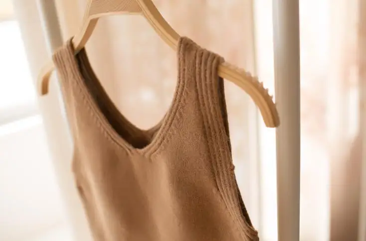 Свитер для маленьких девочек жилет модные свитера без рукавов милая вязаная