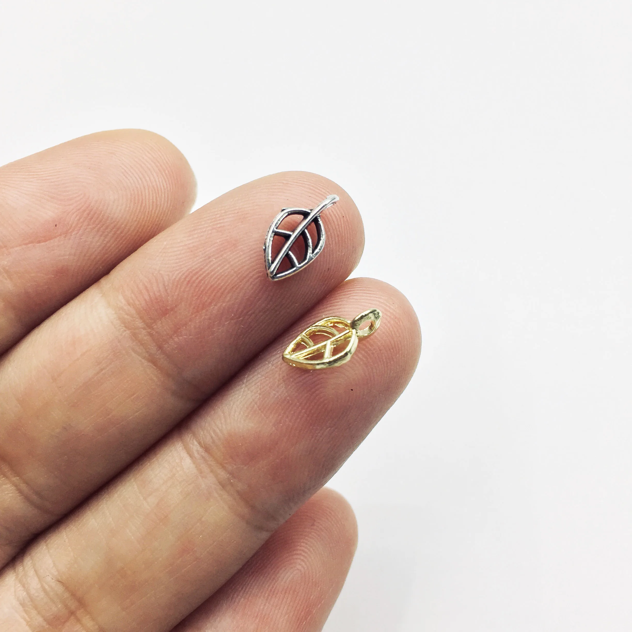 Eruifa 20 штук 10*5 мм Мини лист сусального золота/серебра покрытое цинковым сплавом