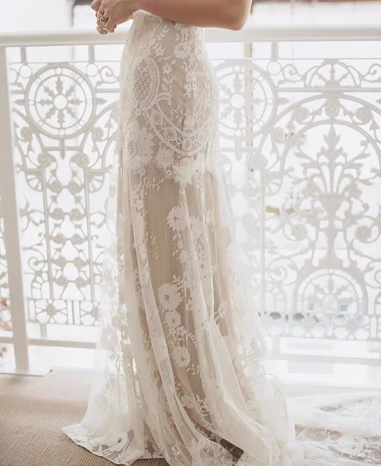 

3 Yards Ivory Lace Fabric, French Chantilly Embroidered Wedding Lace Scalloped Borders,