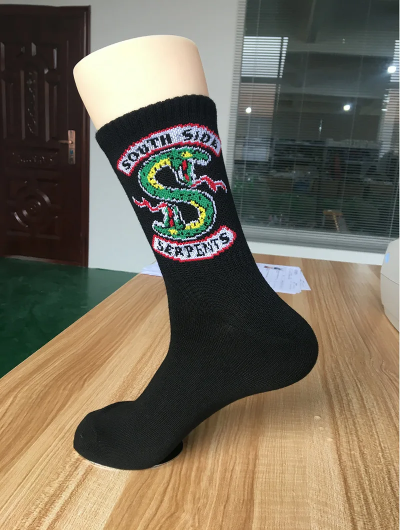 Film and Television Periphery Riverdale South Side Serpents Men Women Mid Tube Socks Fashion Season Cotton Gift | Тематическая