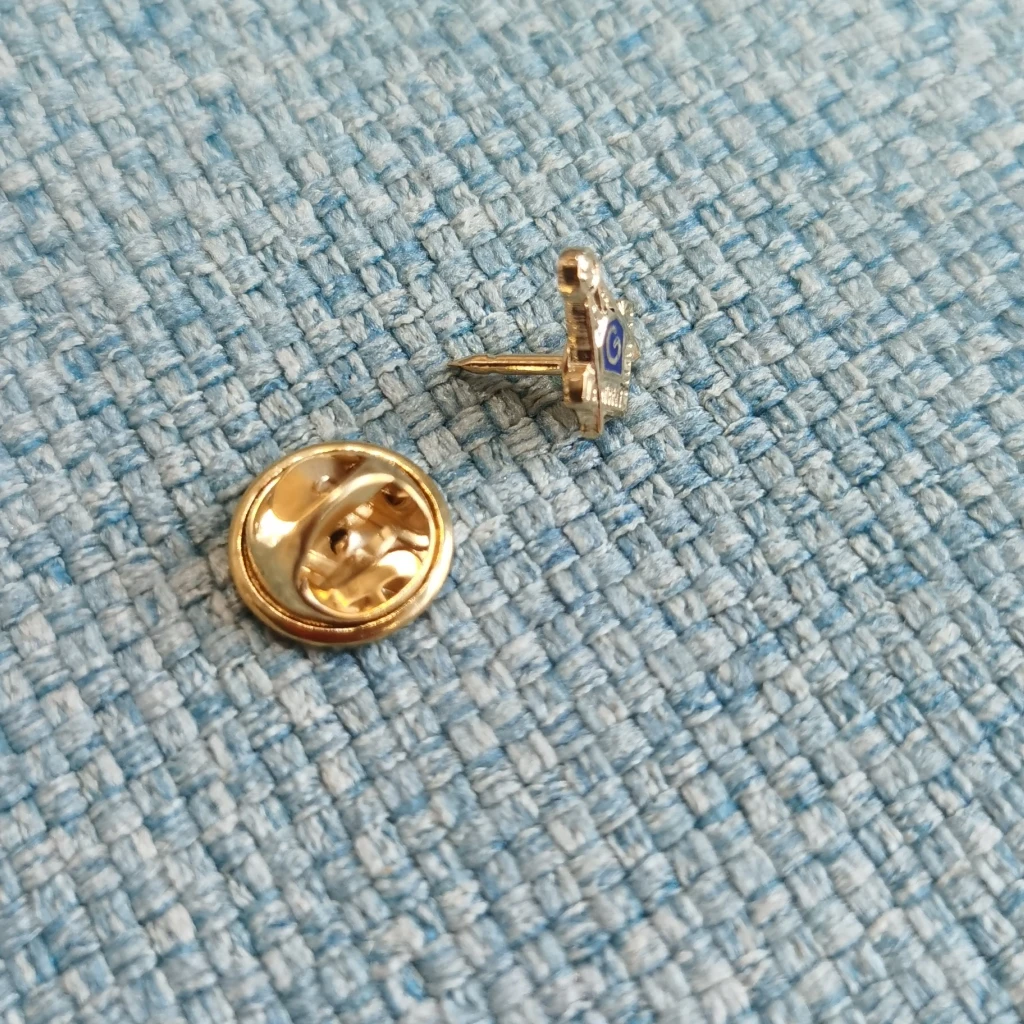 Бесплатная доставка 10 шт. мм масонский лацкан заколка галстук логотип Фрема