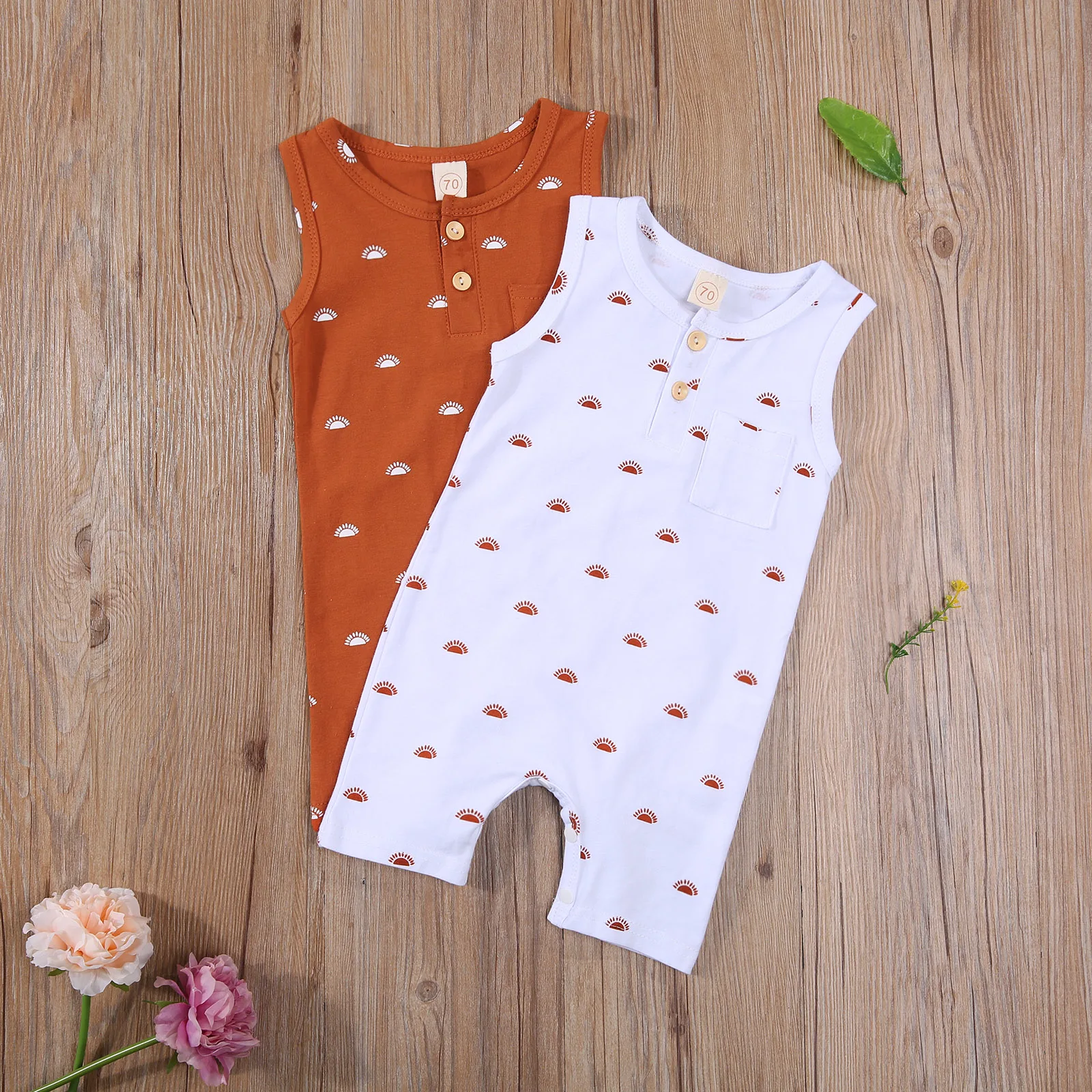 

OPPERIAYA Newborn Sleeveless Summer Casual Romper Breathable Baby Sun Print Round Neck Button Jumpsuit with Pocket Brown White