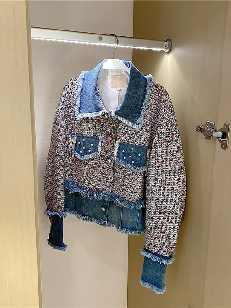 

Blue short denim jacket for women in spring and Autumn