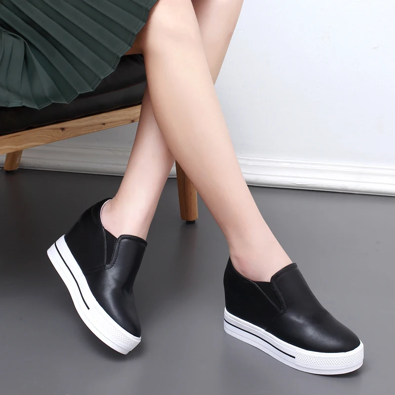 

Inner high shoes women 2019 new Loafo Korean version autumn single shoes hundred set a foot thick sod muffin small white shoes