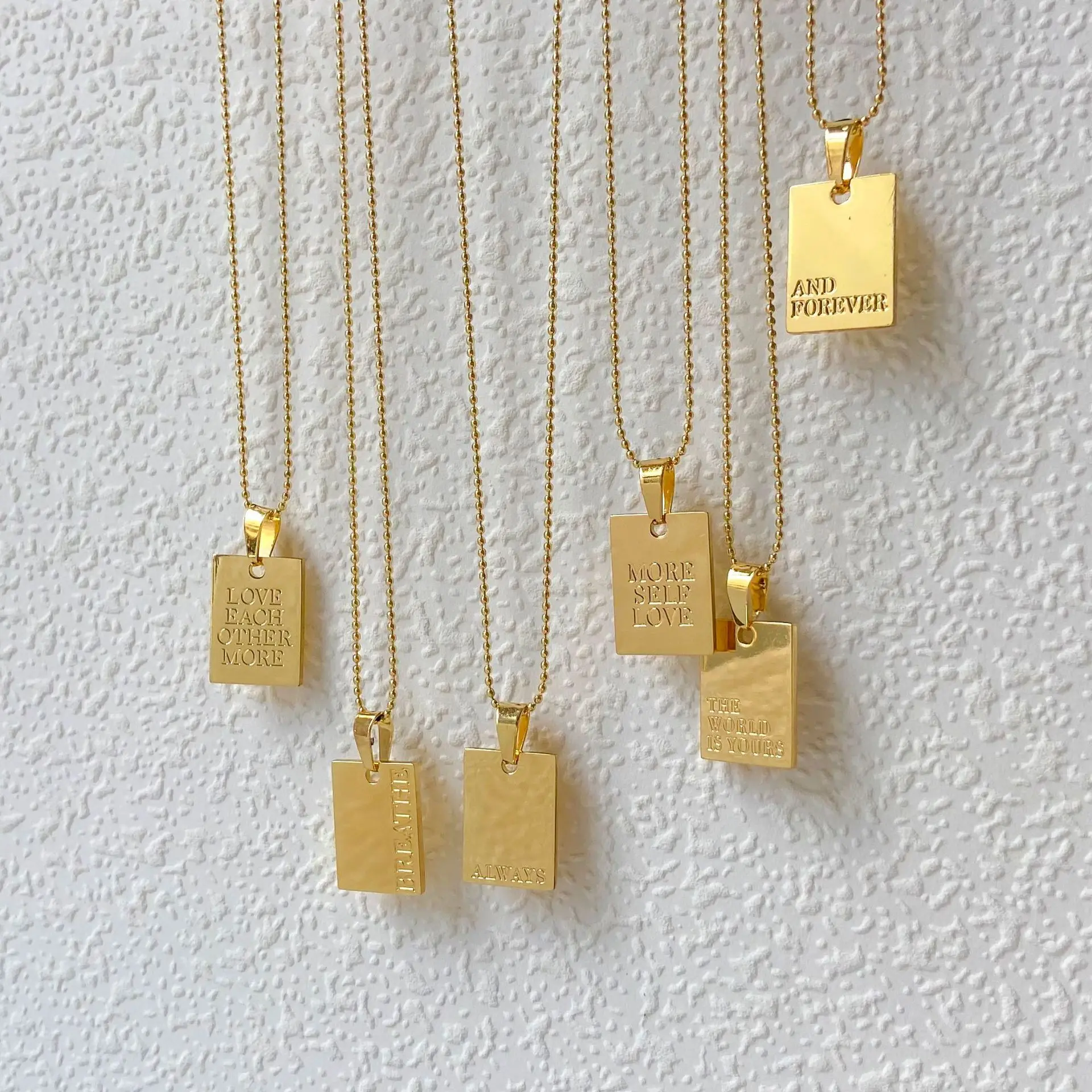 

Hot Sale New Simple Fashion Glossy Letter Necklace Pendant LOVE Stainless Steel Jewelry for Women Girl Gift