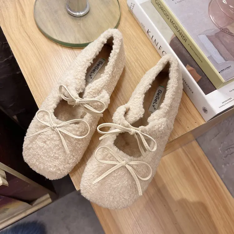 

New Arrival Fashion Faux Fur Winter Doug shoes Women Fur Flat Shoe Soft Fluffy Bowknot Decorated Ladies Shoes Women Footwear