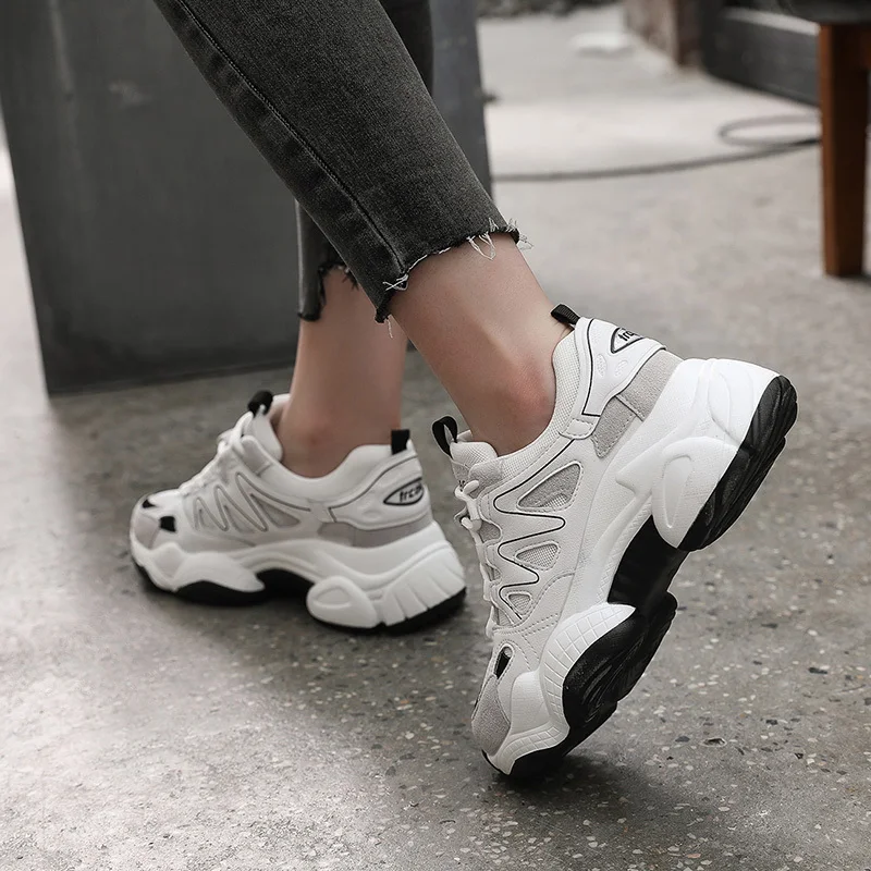 Женские массивные кроссовки на толстой подошве Вулканизированная подошва в