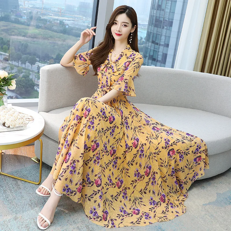 

Korean version of large size summer women's new dress Slim dress Round neck short sleeve big swing dress temperament socialite