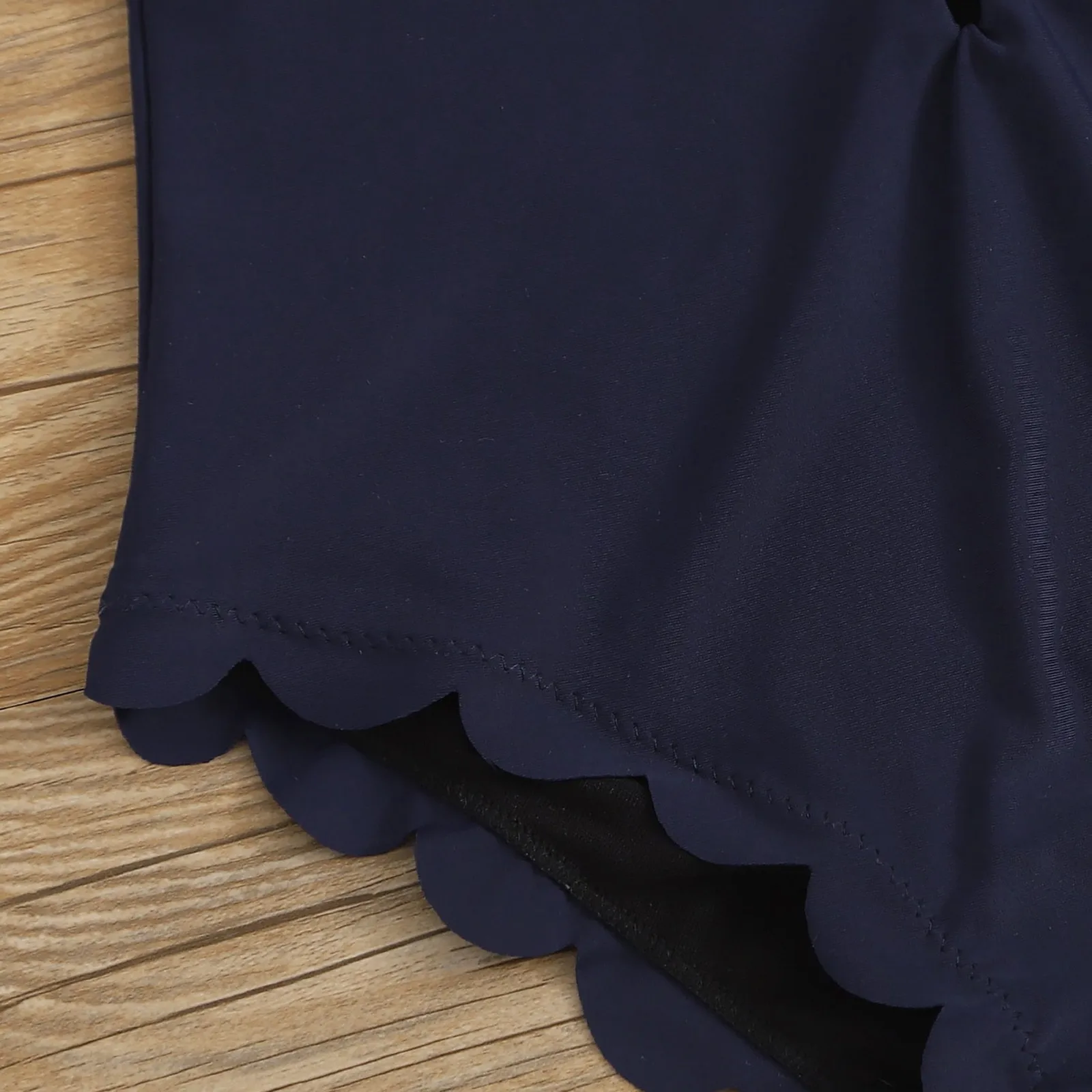 Сексуальный слитный купальник стринги 2021 Однотонный женский черный белый