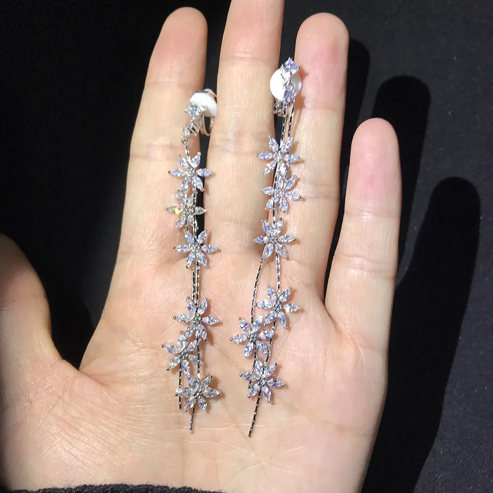 Длинные серьги-клипсы в виде цветка с блестящим кубическим цирконием модные