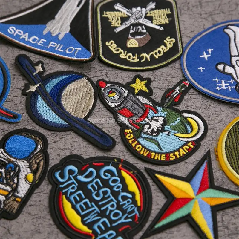 

Embroidery Patch Cartoon Pattern Space Universe Astronautics Style Ironing Sewing DIY Repair Decoration Clothes Fashion Armband