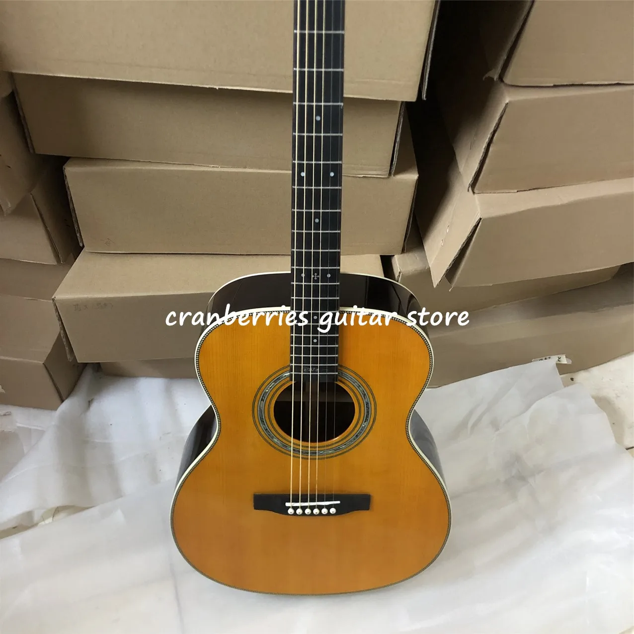 

In Stock OM Body Acoustic Guitar,39 Inches Guitarra,Solid Spruce Top,Rosewood Back and Sides,Matt Finished Neck,Free Shipping