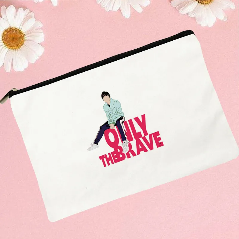 

Women only the brave Printed Make up bag Fashion Women Cosmetics Organizer Bag for Travel Colorful Storage Bag for Lady Bag