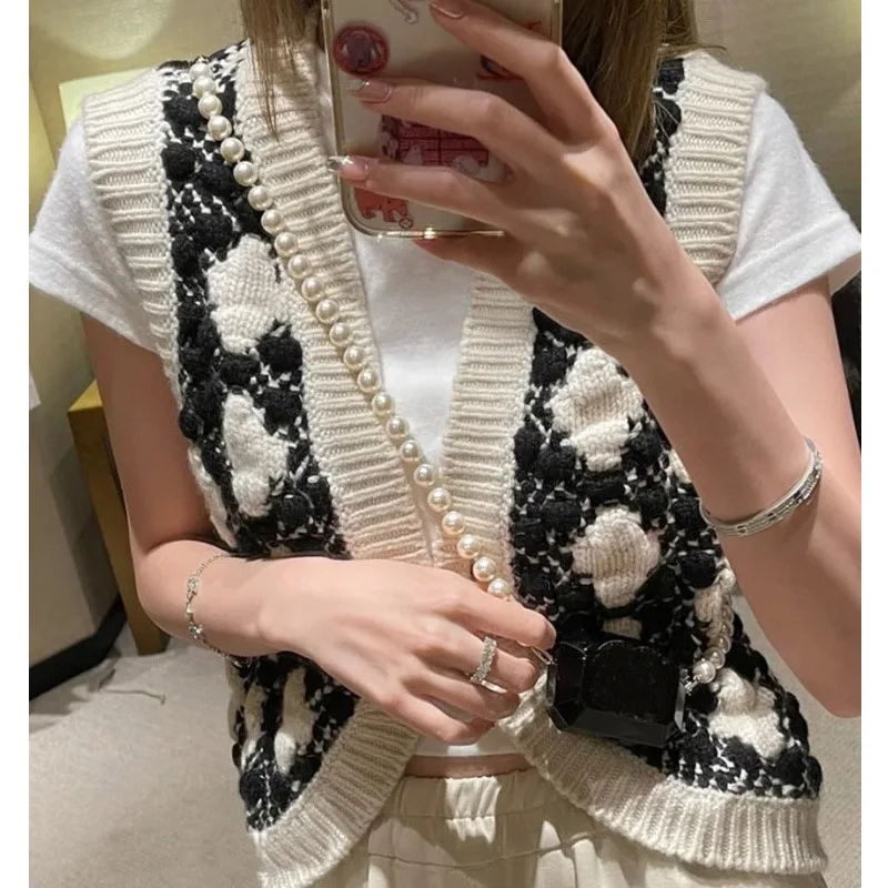 

113245 Autumn New Fashion Classic Brand Luxury Design Casual Versatile Lovely Cashmere Vest Sleeveless Knitted Vest Jacket C1