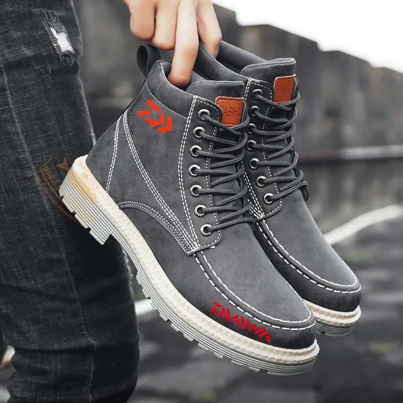 

2021 new DAWA fishing shoes outdoor climbing non-slip men's boots DAIWA windproof high-top boots comfortable riding sports shoes