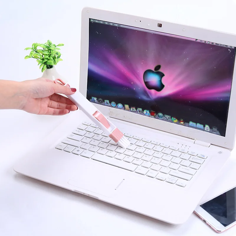 Бытовой прибор для защиты окон с пылесборником|Чистящие щетки| |