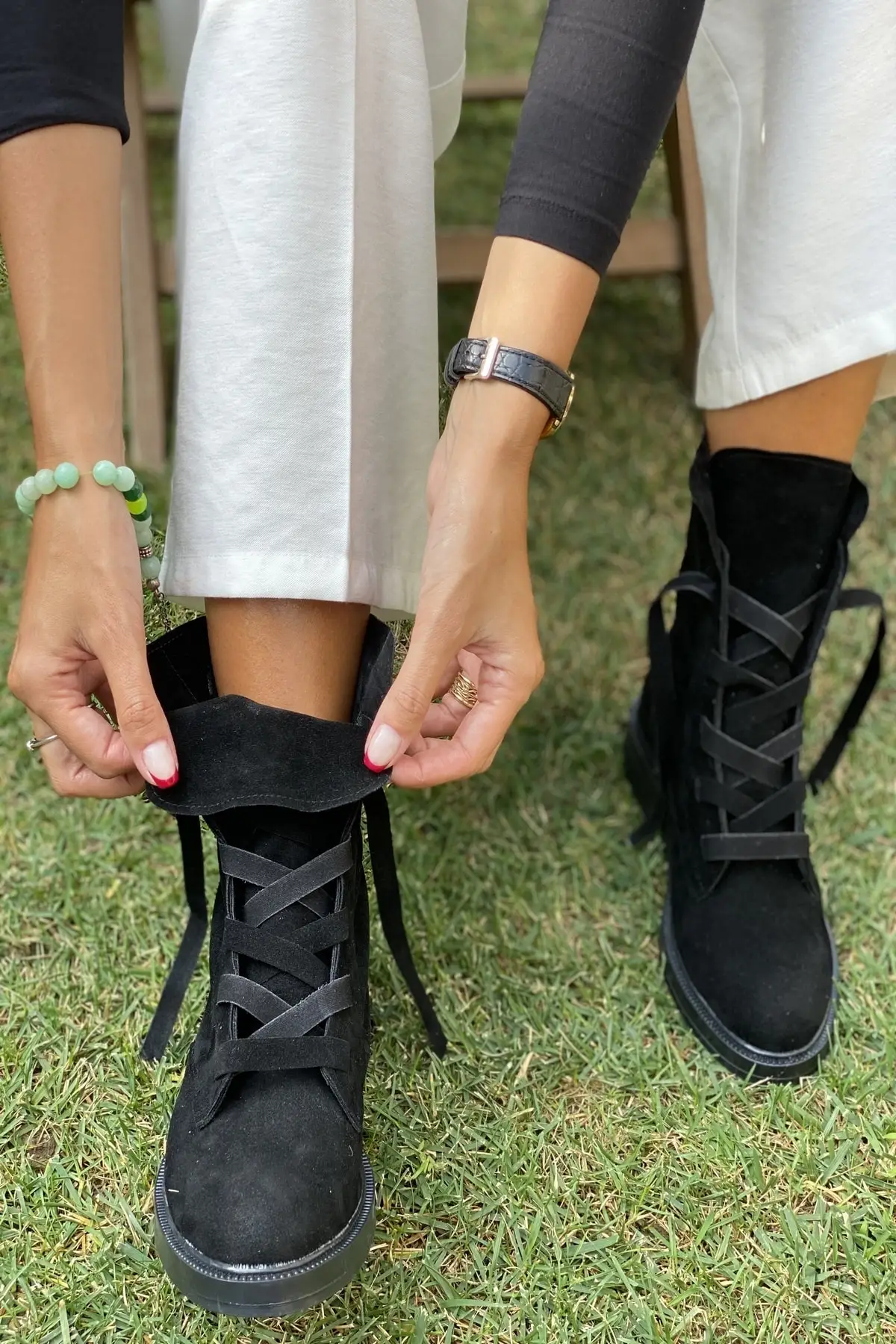

Women's Black Suede Zipperless Thick Lacing Detailed Postal