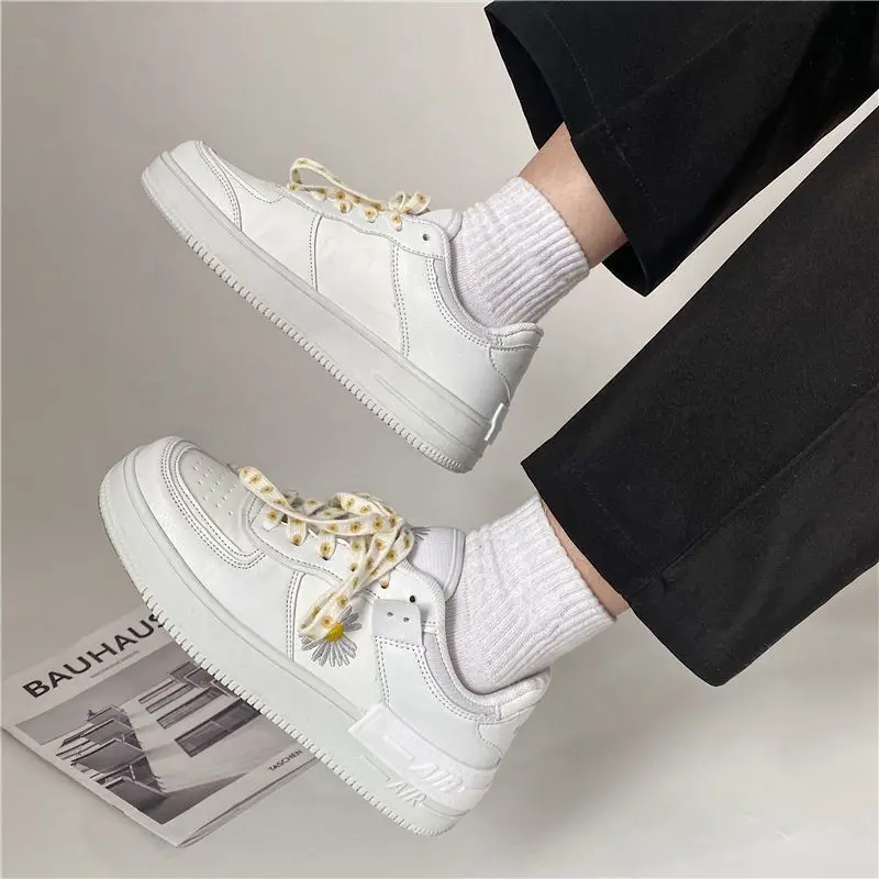 

Women Daisy Chain Shoes Casual Leather Shoes Lolita White Shoes Platform Shoes Lady Shoes Women Macaron Zapato 2021 New Shoes