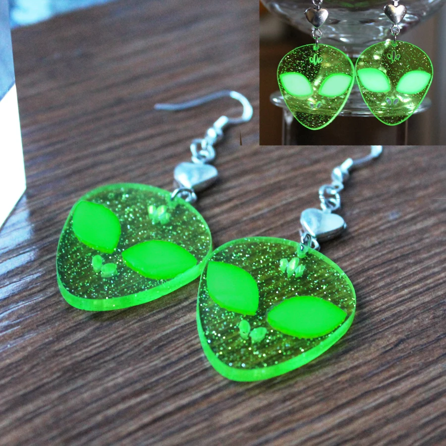 Внедорожная манжета для ушей Светящаяся в темноте серьга-блюдце-клипса ЖЕНЩИНА