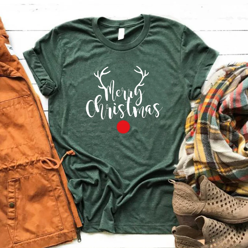 

Женская футболка с рисунком рождественского оленя