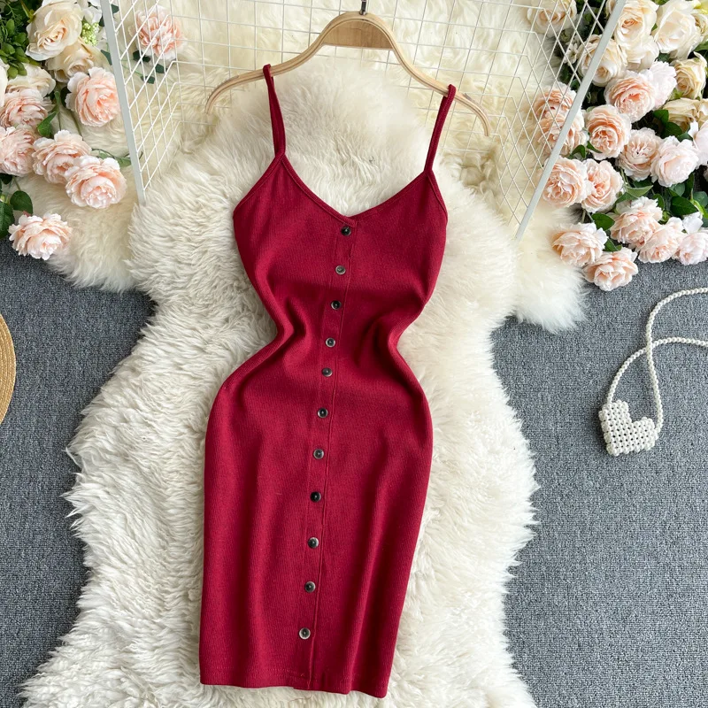 

High Quality Europe Retro Solid Goddess Temperament V Collar Sleeveless Single-row Buckle Show Thin slim Hip Sling Dress Woman