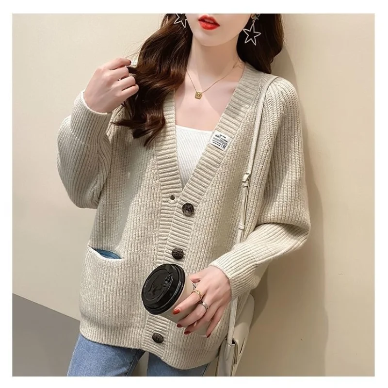 

2021 Spring Autumn Women Knitted Sweater Tops Female Loose Long Sleeve Knit Cardigan Ladies Fashionable Sweater Cardigan Jumper